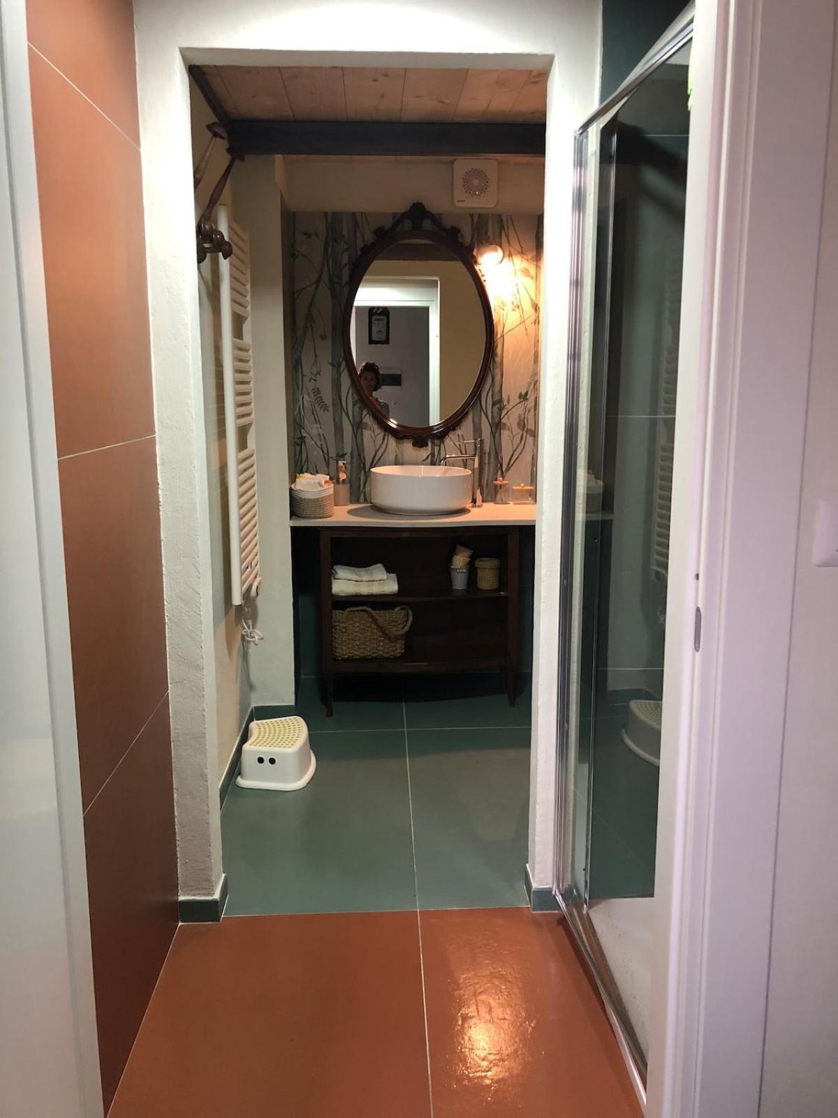 Appartement Interior 5, Loft A Stone's Throw From The Mole Of 5 *