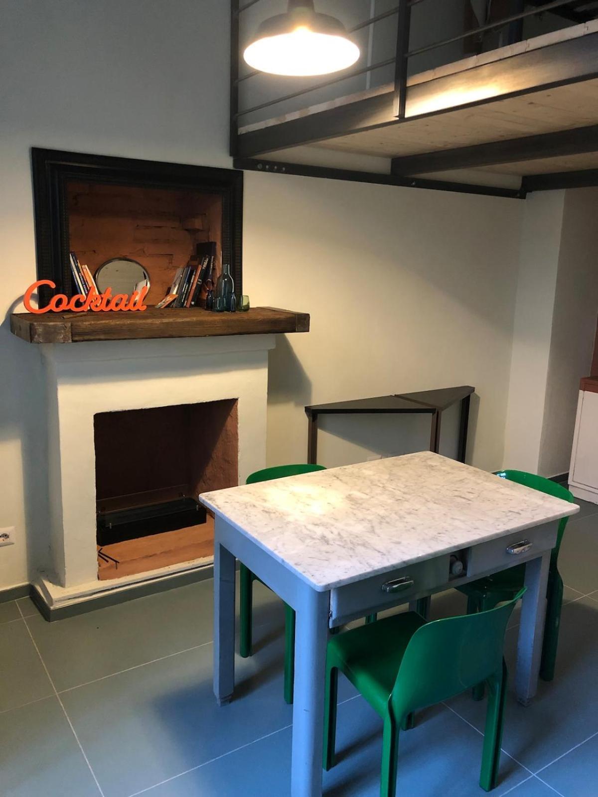 Interior 5, Loft A Stone's Throw From The Mole Of 5 *